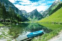 Der Seealpsee ist ein auf 1141 m ü. M. liegender See im Alpsteingebiet