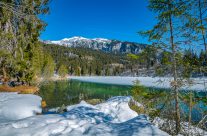 Der Crestasee (rätoromanisch: Lag la Cresta) liegt zwischen Flims und Trin im schweizerischen Kanton Graubünden auf 844 m Höhe