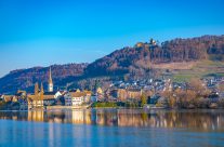 Stein am  Rhein  Der Ort wird erst 1267 erstmals als Stadt urkundlich erwähnt.