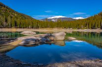 Der malerische Caumasee bei Flims gehört zu den schönsten Schweizer Bergseen.