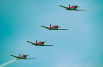 Flugshow mit dem PC 7 Team der  Luftwaffe  in  Sitterdorf